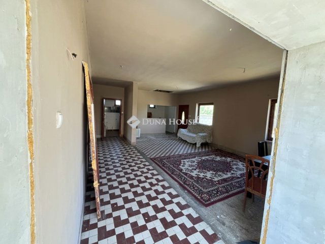 Eladó családi ház, Polgárdin 40 M Ft, 3 szobás