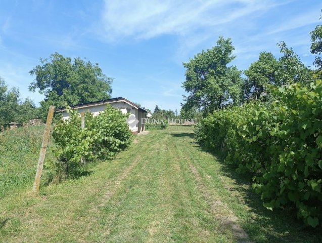 Eladó családi ház, Mezőkomáromban 42.2 M Ft, 4 szobás