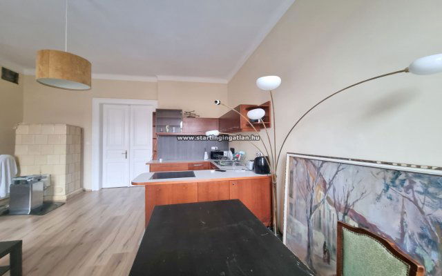 Kiadó téglalakás, albérlet, VII. kerületben, Thököly úton