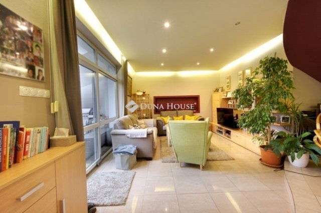 Eladó családi ház, Budaörsön 169.9 M Ft, 4 szobás