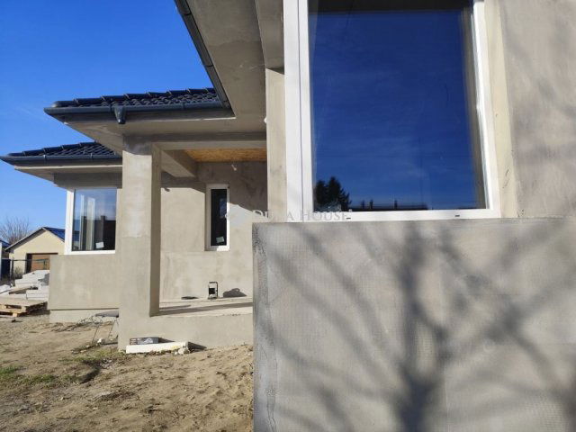 Eladó családi ház, Dunavarsányban 92 M Ft, 4 szobás