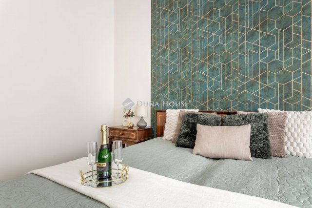 Eladó téglalakás, Debrecenben 81 M Ft, 2 szobás