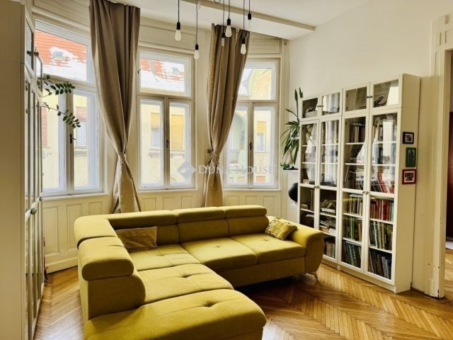 Eladó téglalakás, Budapesten, XI. kerületben 149 M Ft, 3 szobás