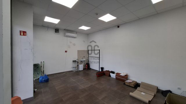 Eladó üzlethelyiség, Budapesten, III. kerületben 5 M Ft