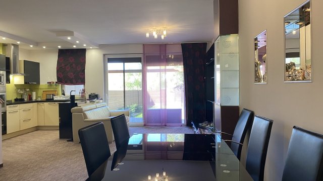 Kiadó sorház, albérlet, Debrecenben 650 E Ft / hó, 4 szobás