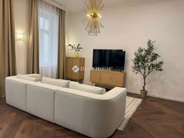 Eladó téglalakás, Budapesten, VIII. kerületben 159 M Ft