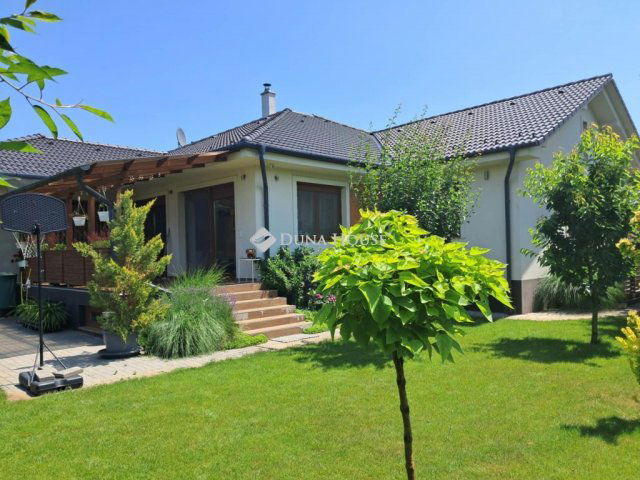 Kiadó családi ház, albérlet, Debrecenben 1200 E Ft / hó