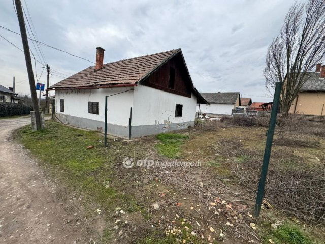 Eladó családi ház, Tiszafüreden 88 M Ft, 2 szobás