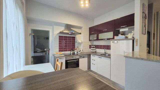 Eladó téglalakás, Dunakeszin 76 M Ft, 2 szobás