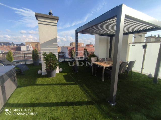 Eladó téglalakás, Budapesten, VI. kerületben 359.9 M Ft