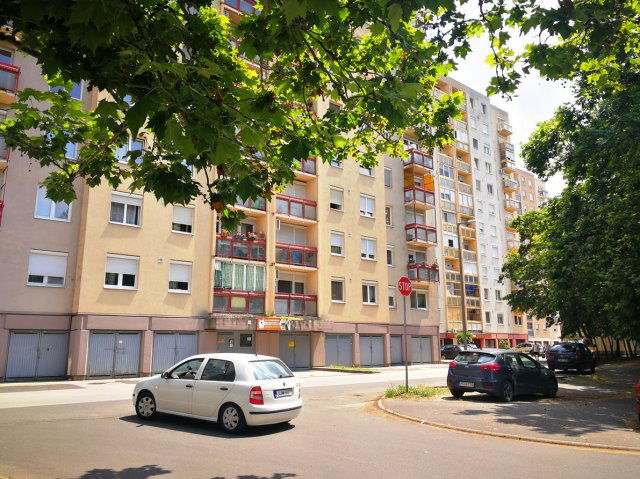 Kiadó panellakás, albérlet, Debrecenben, Jerikó utcában