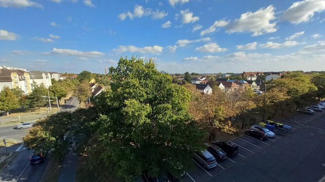 Eladó panellakás, Szekszárdon 44.9 M Ft, 3 szobás