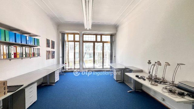 Eladó téglalakás, Budapesten, V. kerületben 570 M Ft, 8 szobás