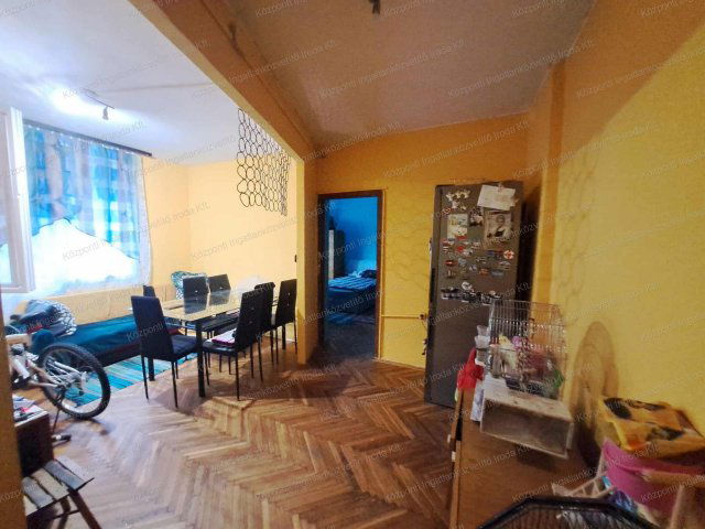 Eladó panellakás, Tatabányán 32.99 M Ft, 2 szobás