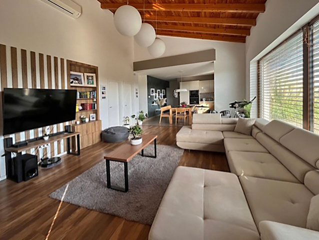 Eladó családi ház, Érden 214.9 M Ft, 6 szobás