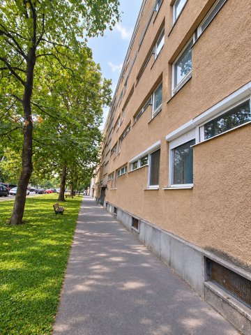 Eladó téglalakás, Szegeden, Bécsi körúton 53 M Ft, 2 szobás