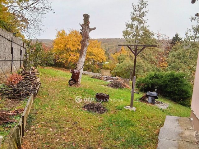 Eladó családi ház, Érden 70 M Ft, 4 szobás