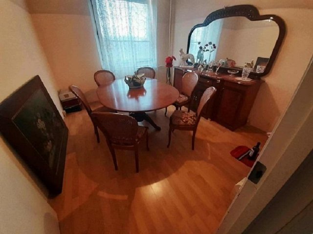 Eladó panellakás, Székesfehérvárott 59.9 M Ft, 4 szobás