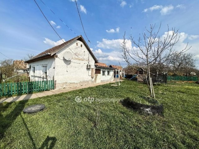 Eladó családi ház, Debrecenben 38.9 M Ft, 3 szobás