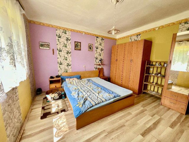 Eladó családi ház, Héderváron 35 M Ft, 2 szobás