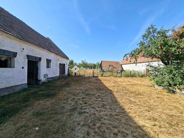 Eladó családi ház, Nicken 29.9 M Ft, 3 szobás