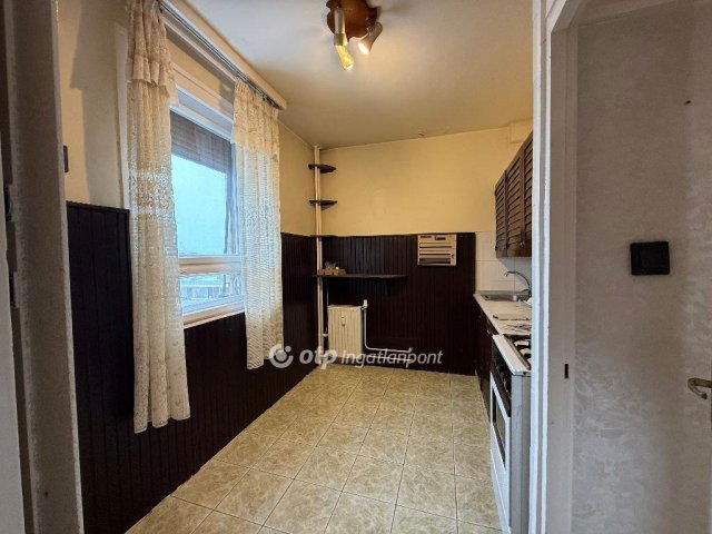 Eladó téglalakás, Budapesten, VIII. kerületben 63.6 M Ft