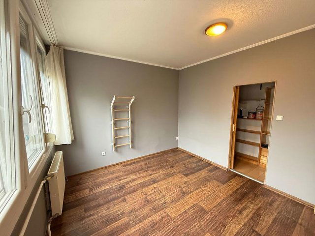 Eladó panellakás, Szentendrén 63.9 M Ft, 2 szobás