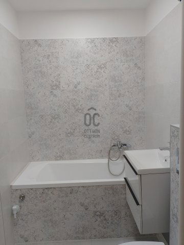 Eladó panellakás, Pécsett 44.9 M Ft, 2 szobás