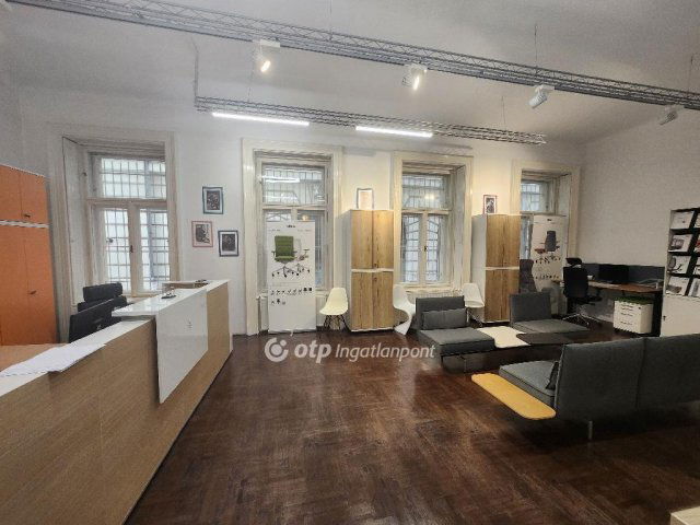 Eladó téglalakás, Budapesten, V. kerületben 115 M Ft, 3 szobás