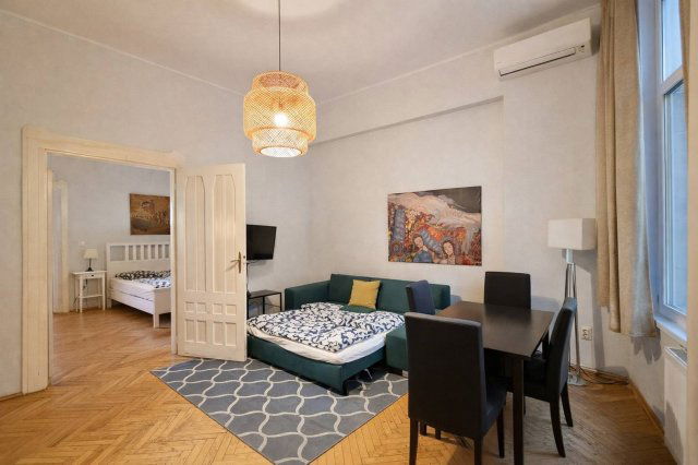 Eladó téglalakás, Budapesten, VI. kerületben 89.8 M Ft, 3 szobás