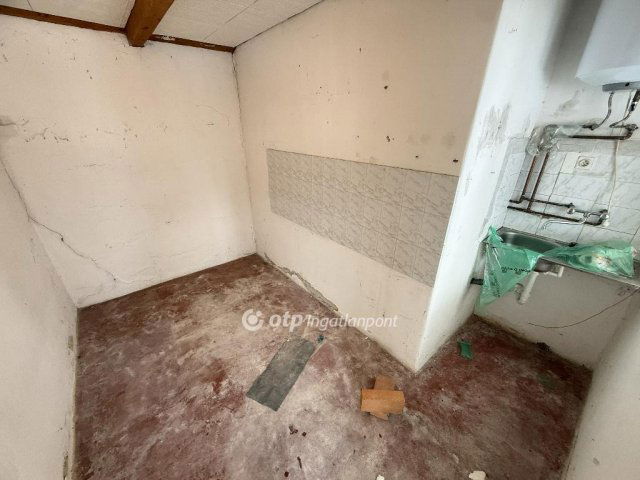 Eladó nyaraló, Tiszakécskén 13.9 M Ft, 1 szobás