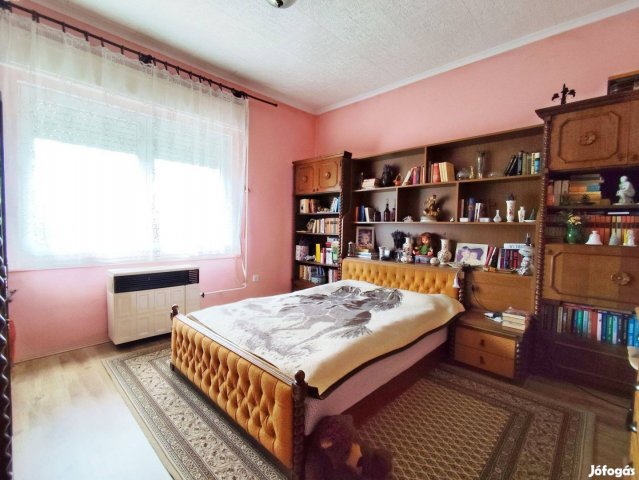 Eladó családi ház, Dombóváron 45 M Ft, 3 szobás