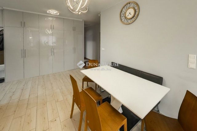 Eladó családi ház, Kecskeméten 82.9 M Ft, 4 szobás