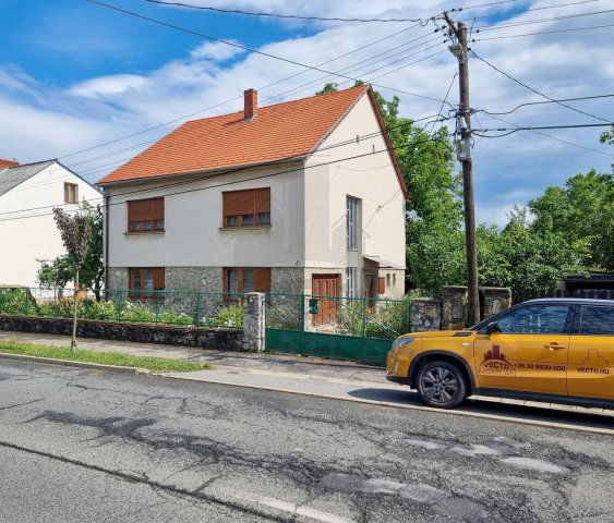 Eladó családi ház, Szombathelyen 65 M Ft, 5 szobás