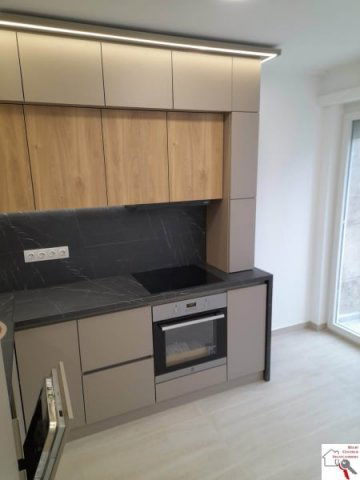 Eladó téglalakás, Pécsett 64.9 M Ft, 2 szobás