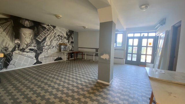 Eladó üzlethelyiség, Szalkszentmártonon 135 M Ft, 10 szobás