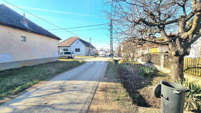 Eladó családi ház, Bernecebarátiban 47 M Ft, 4 szobás