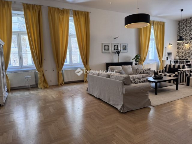 Kiadó téglalakás, albérlet, VI. kerületben, Szív utcában