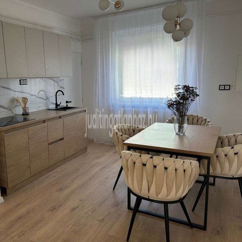 Eladó téglalakás, Nyíregyházán 51.5 M Ft, 3 szobás