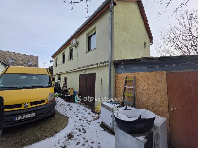 Eladó családi ház, Szombathelyen 62.9 M Ft, 5 szobás