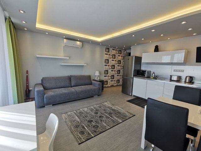 Kiadó téglalakás, albérlet, Pécsett, Szigeti úton, 3 szobás