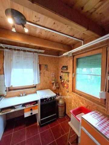 Eladó nyaraló, Szalkszentmártonon 19.6 M Ft, 1+2 szobás