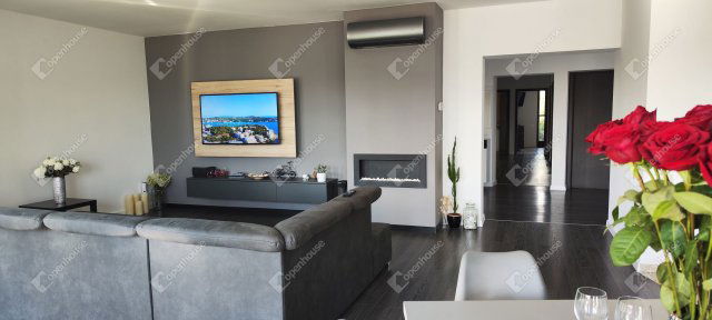 Eladó családi ház, Győrött 220 M Ft, 5 szobás