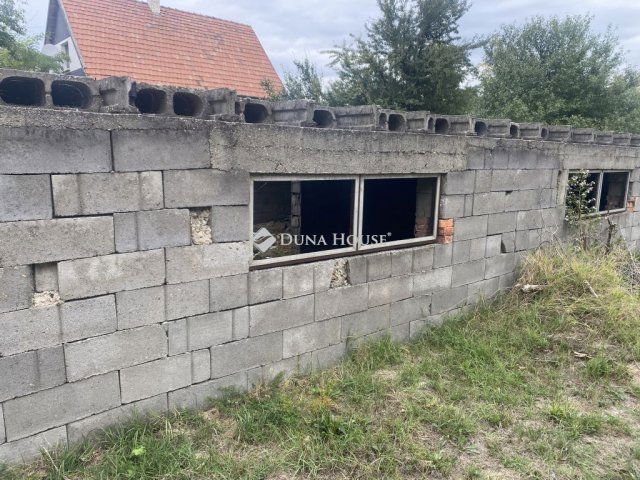 Eladó telek, Tasson 5.5 M Ft / költözzbe.hu