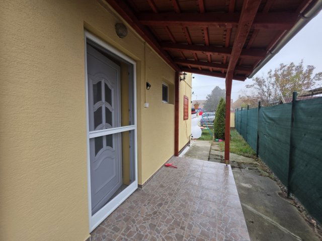 Eladó családi ház, Pusztaszabolcson 65.5 M Ft, 2 szobás