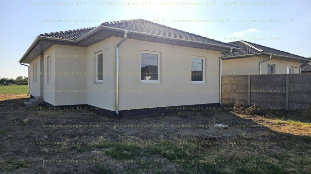Eladó családi ház, Kecskeméten 85 M Ft, 5 szobás