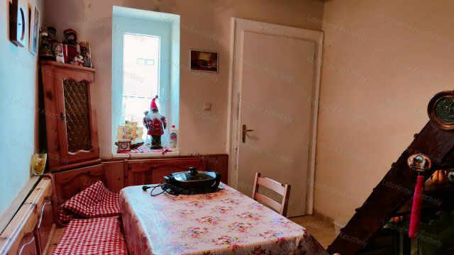 Eladó családi ház, Kehidakustányban 44.9 M Ft, 3 szobás