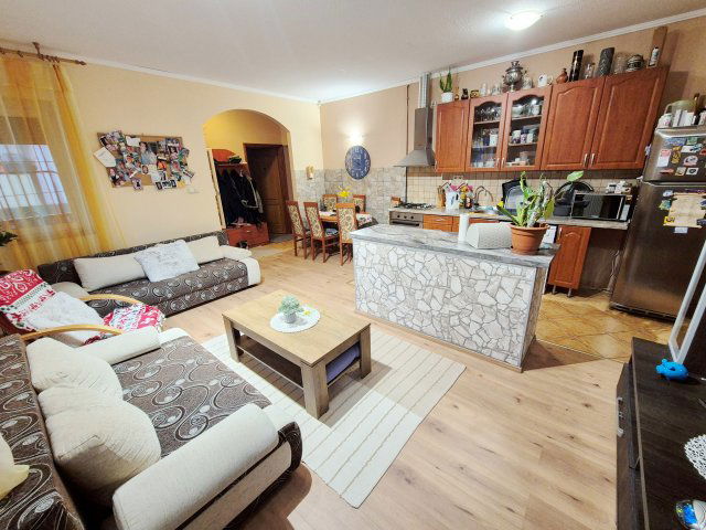 Eladó ikerház, Tökölön 87.9 M Ft, 4 szobás