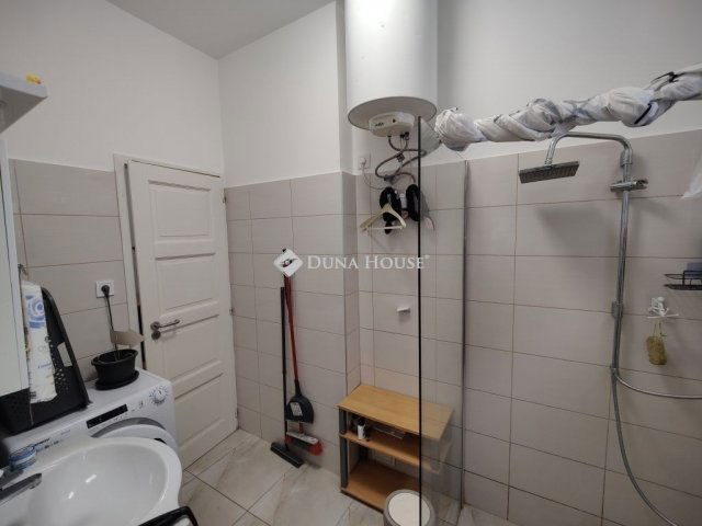 Eladó családi ház, Budapesten, XVIII. kerületben 160 M Ft