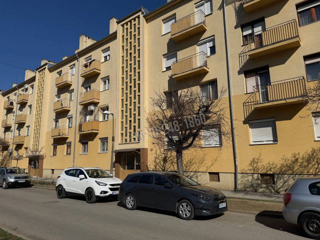 Eladó téglalakás, Nyíregyházán 36.9 M Ft, 1 szobás